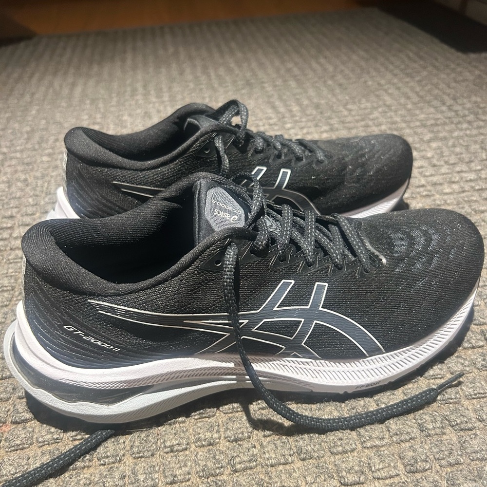 ASICS womens GT-2000 v11